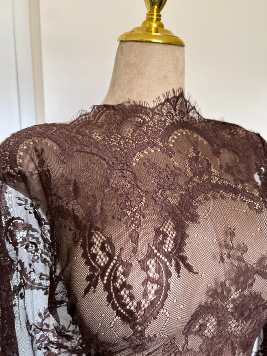 BROWN CHANTILLY LACE