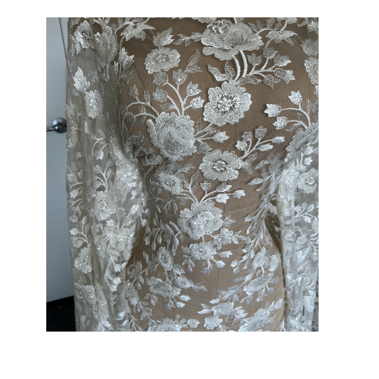 FLORAL OFF-WHITE BEADED LACE